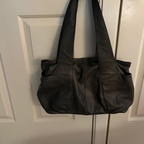 Handsome Italian leather bag from Garnett Hill - Picture 1 of 4